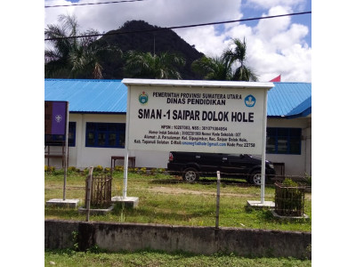 Papan Identitas SMA Negeri 1 Saipar Dolok Hole